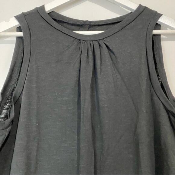 Women’s Crewneck Tiered Ruffle Back Tie Tank Black Size Medium NWOT - Picture 2 of 7